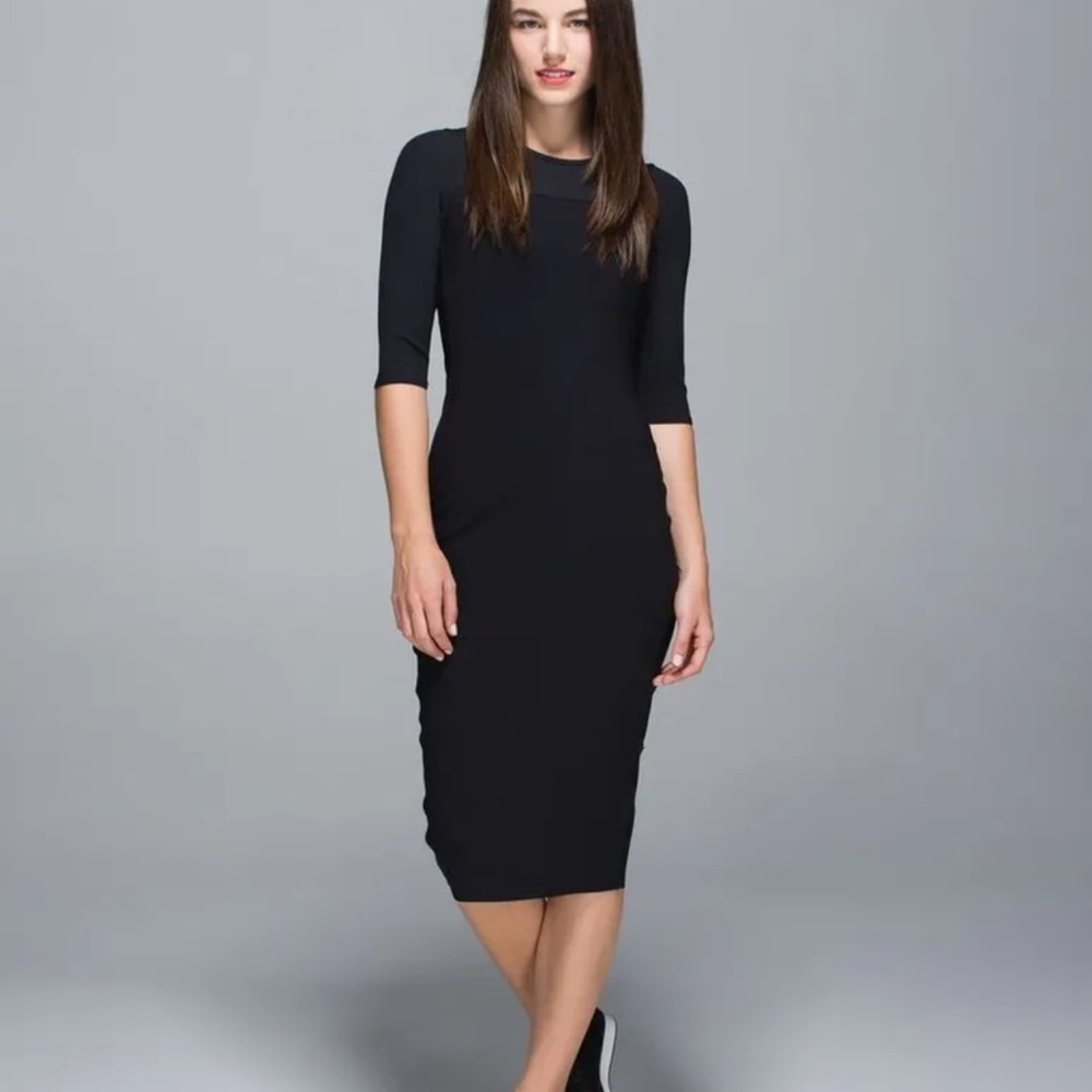 2014 RARE lululemon athletica Out Of This World Dress